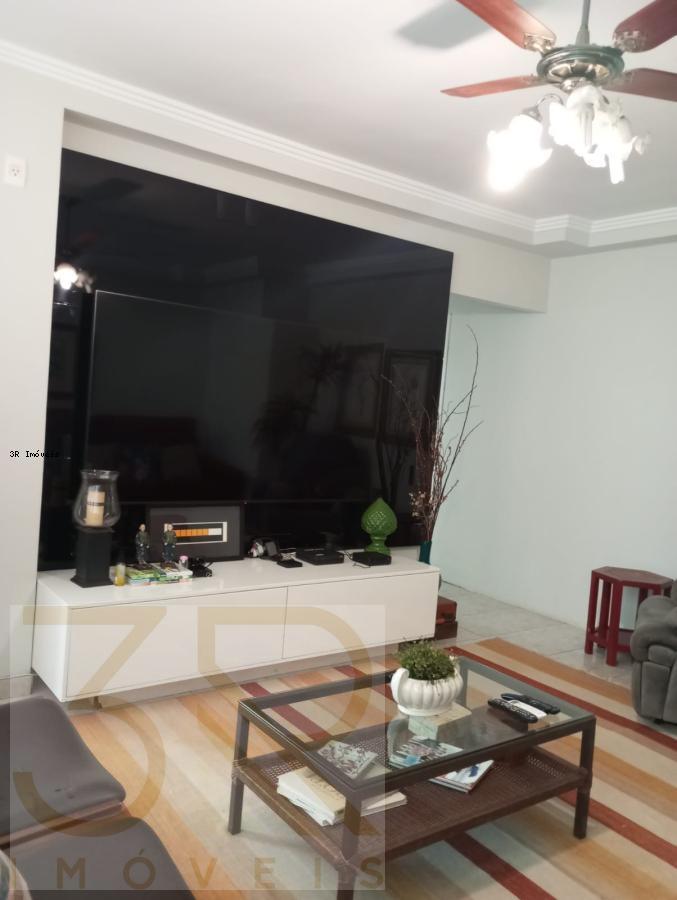 Cobertura à venda com 4 quartos, 240m² - Foto 12