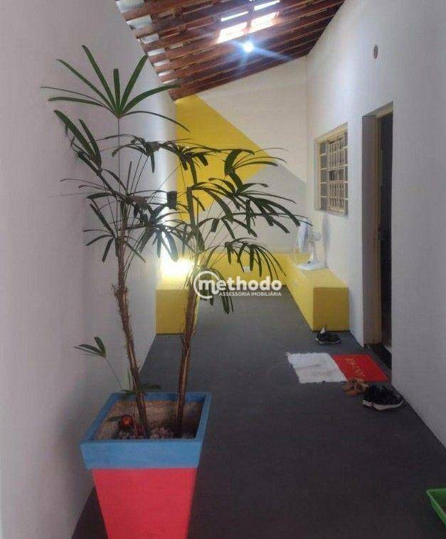 Casa à venda com 4 quartos, 245m² - Foto 3