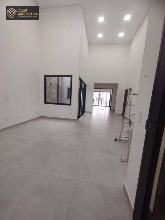 Casa de Condomínio à venda com 3 quartos, 235m² - Foto 8