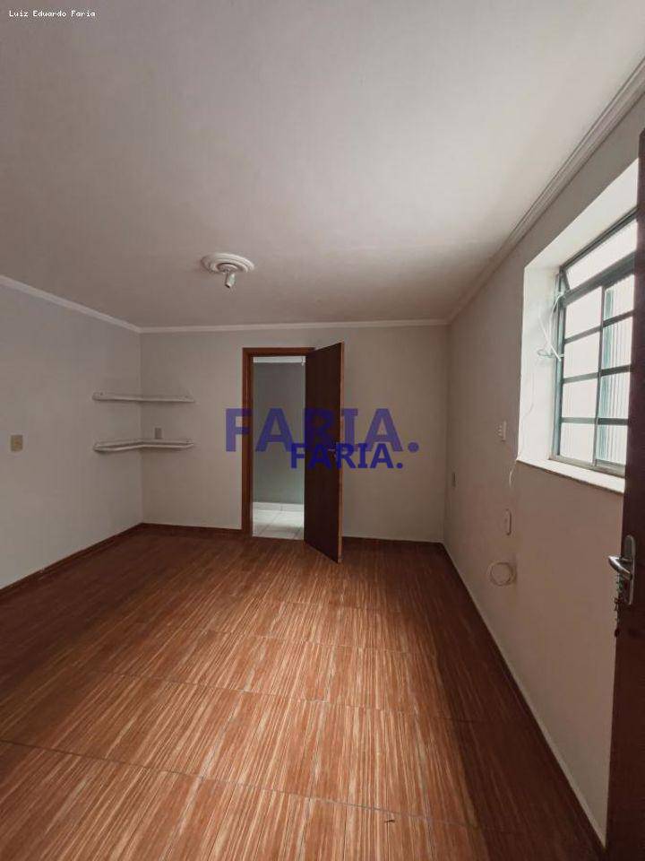 Casa à venda com 3 quartos, 120m² - Foto 11