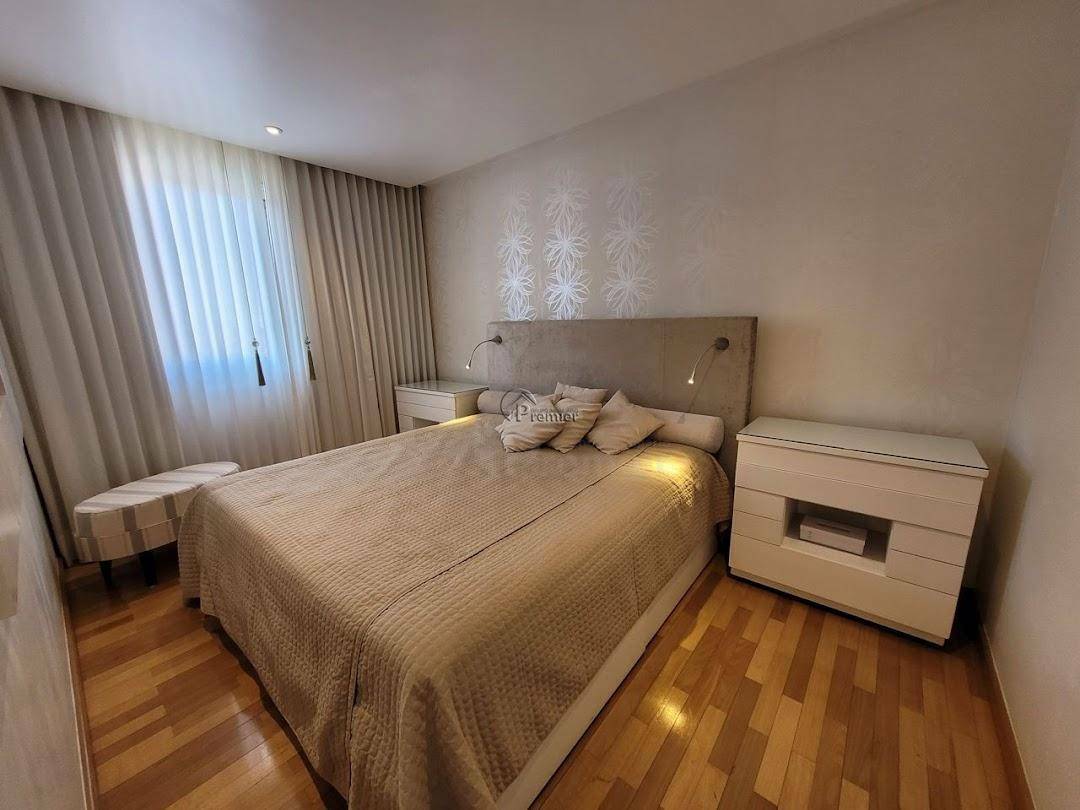 Apartamento à venda com 3 quartos, 247m² - Foto 34