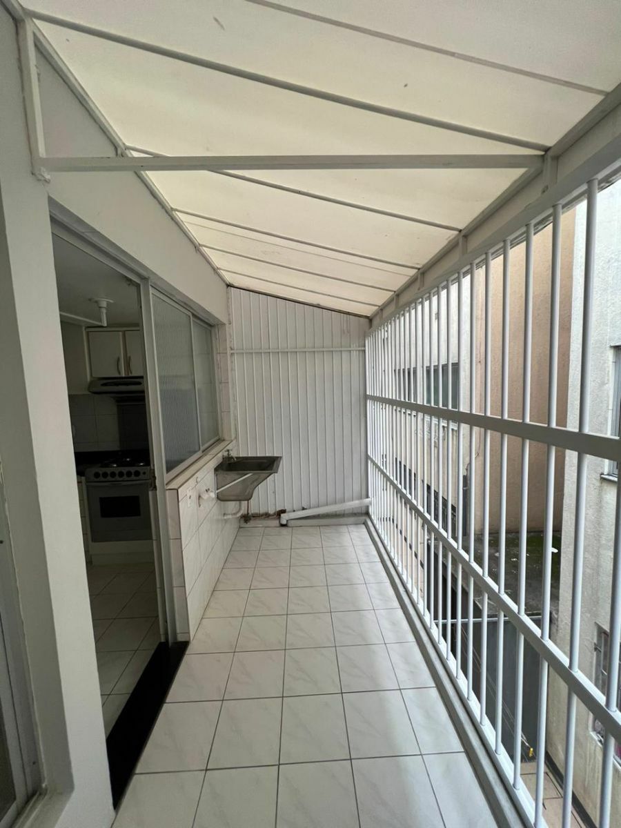 Apartamento para alugar com 2 quartos, 55m² - Foto 15