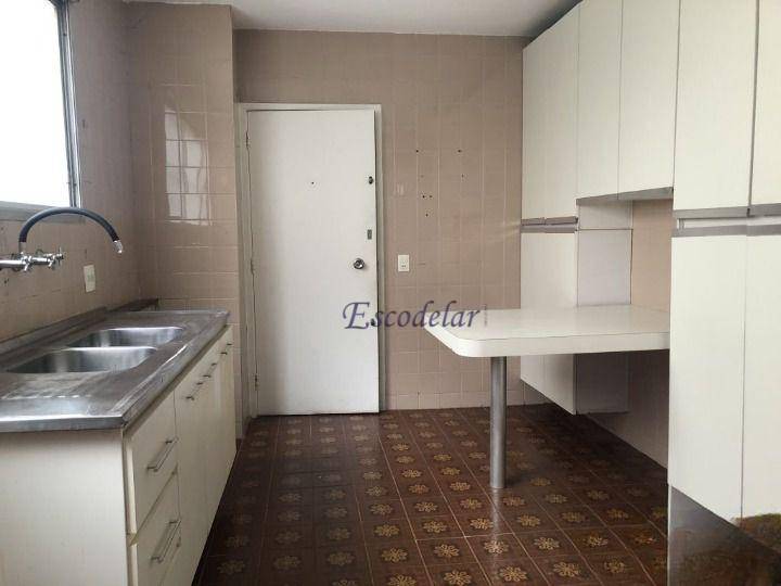 Apartamento à venda com 3 quartos, 135m² - Foto 14