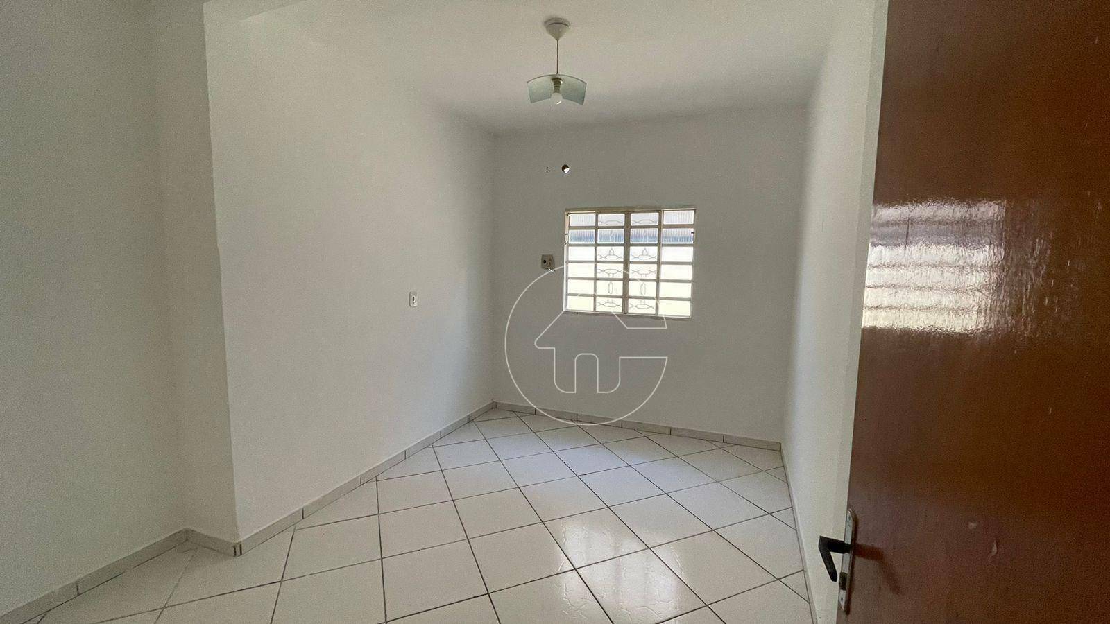 Casa à venda com 4 quartos, 200m² - Foto 6