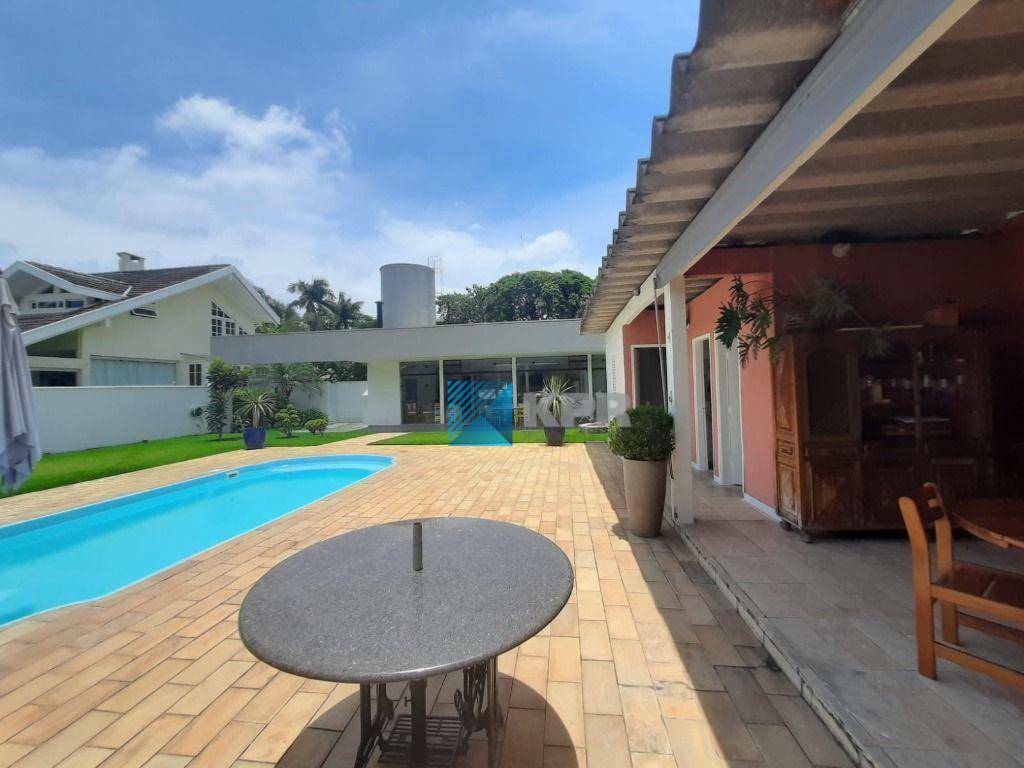 Casa de Condomínio à venda e aluguel com 3 quartos, 300m² - Foto 2