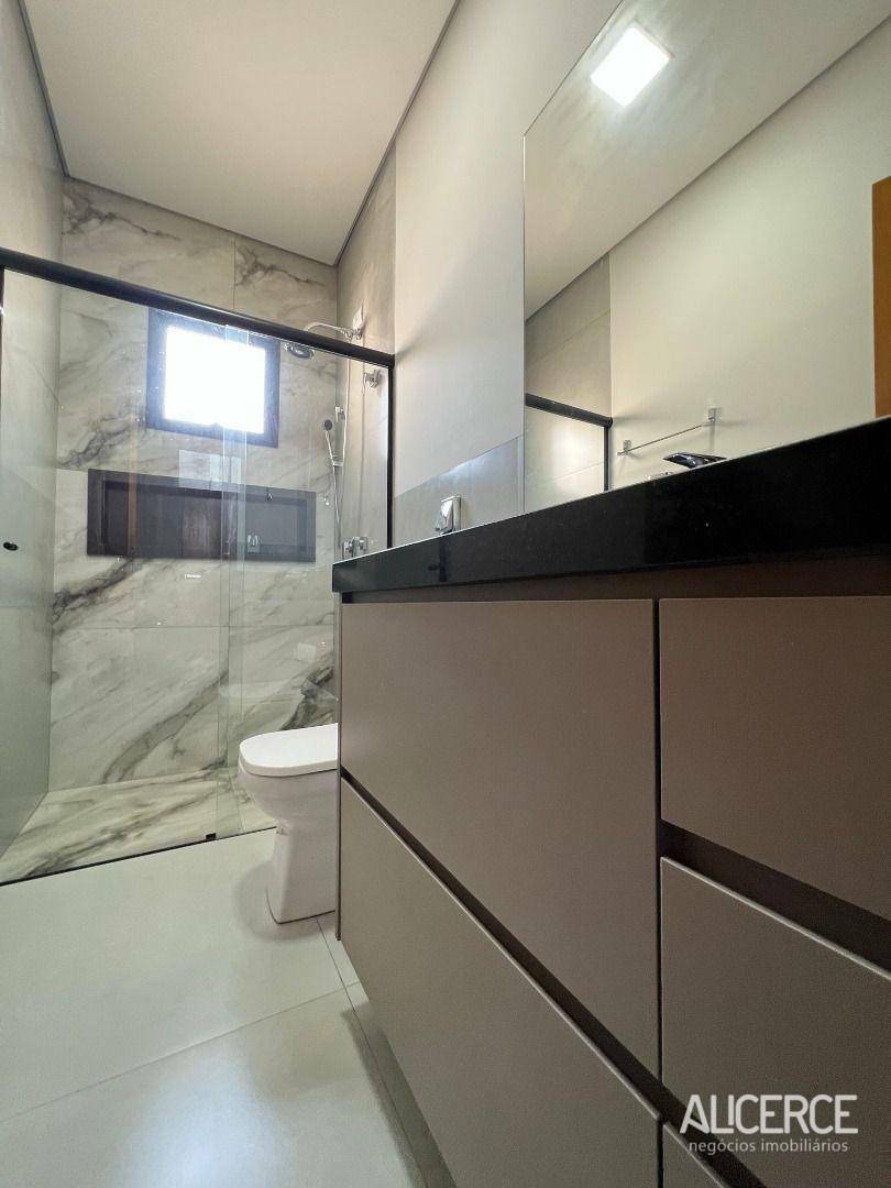 Casa à venda com 3 quartos, 162m² - Foto 13