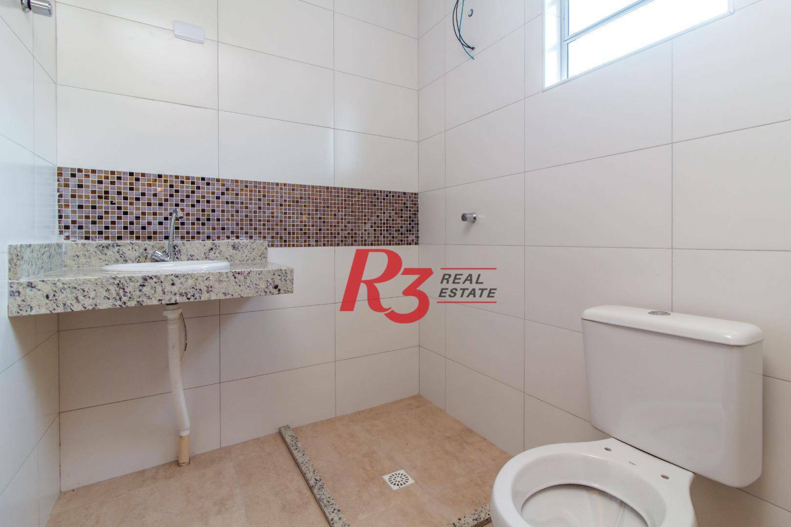 Casa à venda com 2 quartos, 90m² - Foto 11