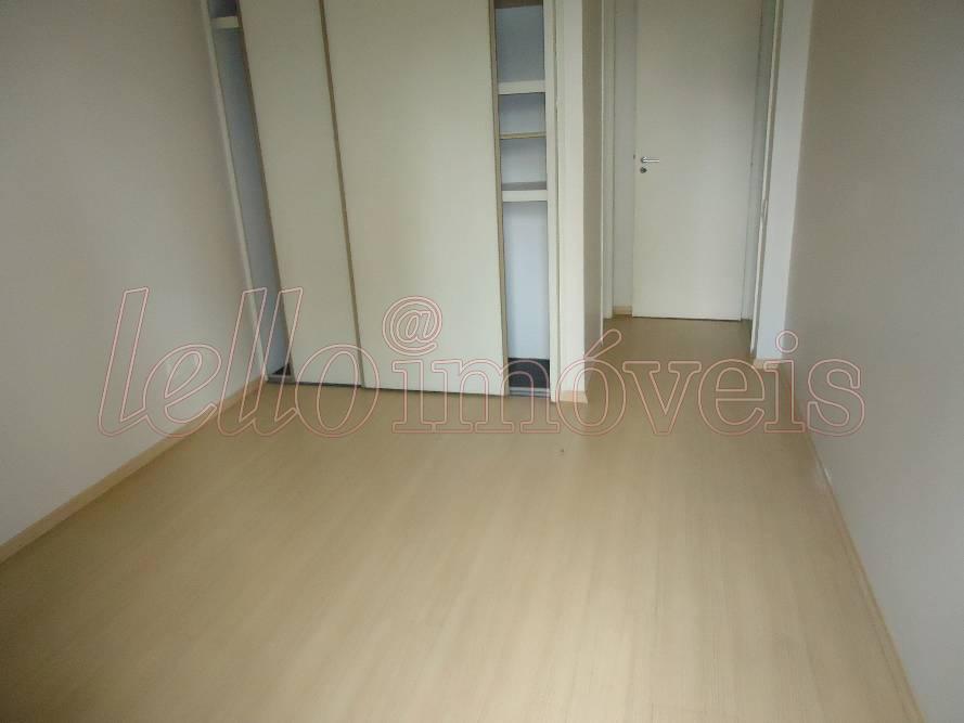 Apartamento para alugar com 3 quartos, 85m² - Foto 8