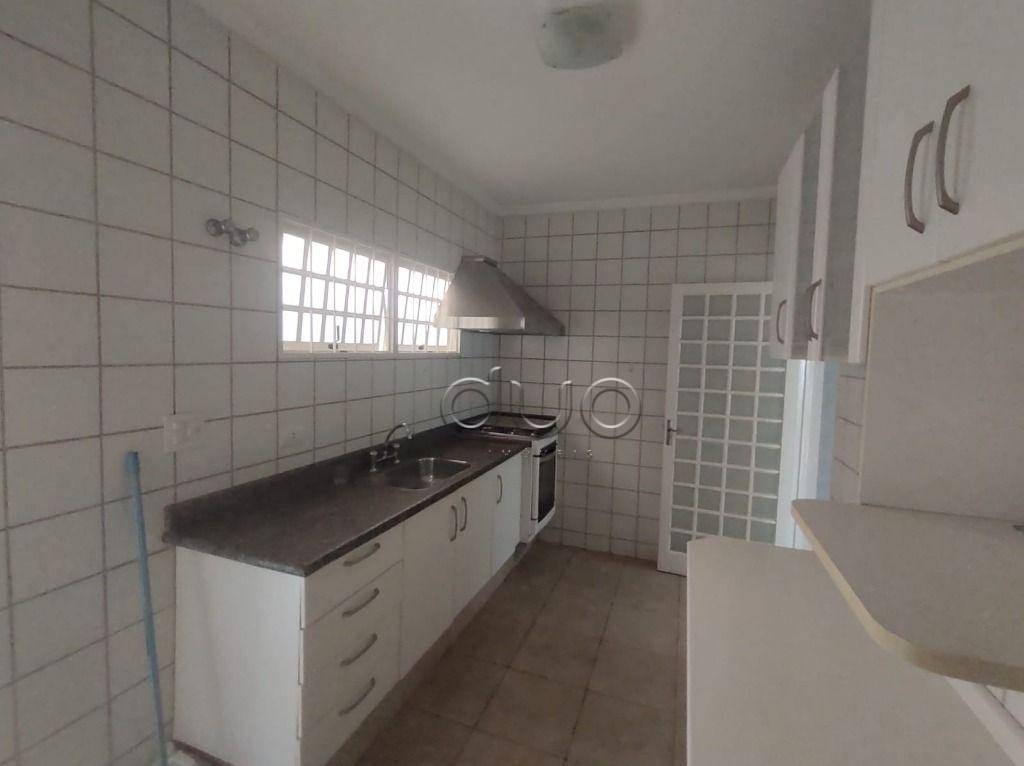 Casa à venda com 3 quartos, 204m² - Foto 11