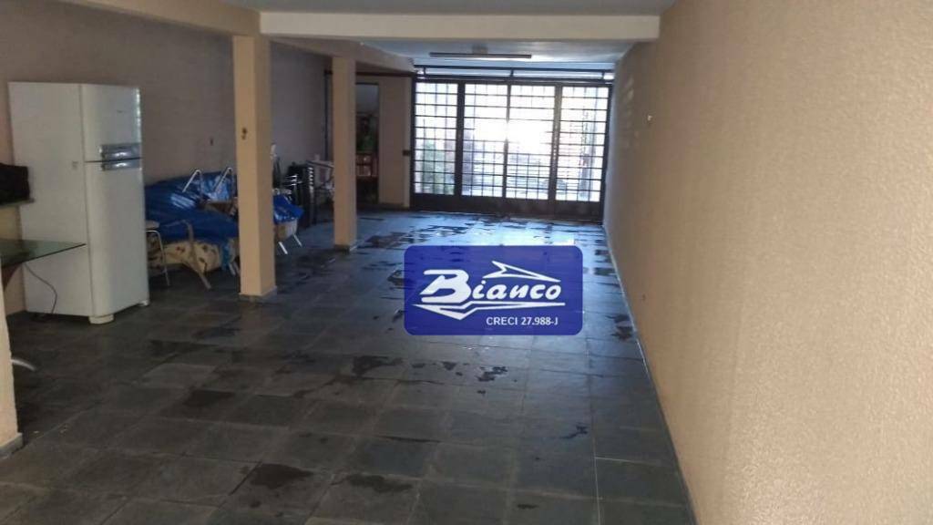 Sobrado à venda com 3 quartos, 200m² - Foto 10