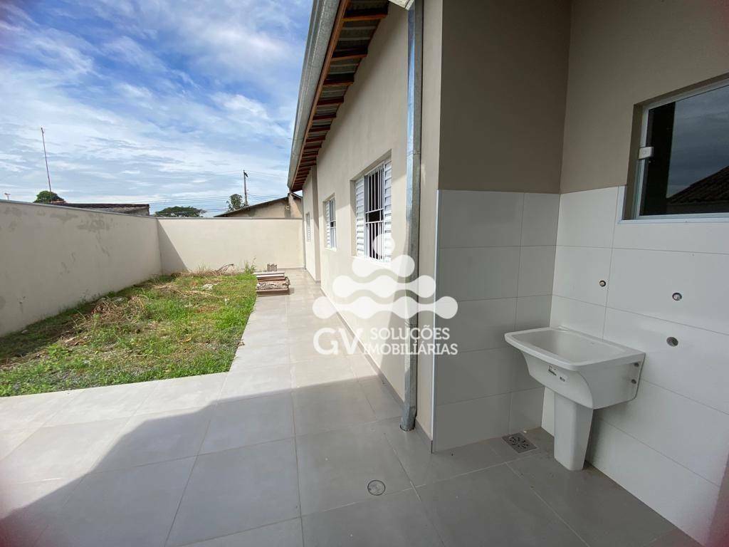 Casa à venda com 3 quartos, 78m² - Foto 4