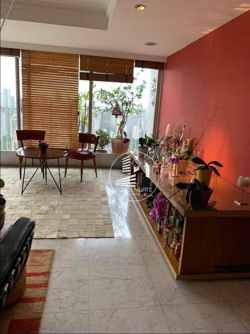 Apartamento à venda com 3 quartos, 210m² - Foto 23