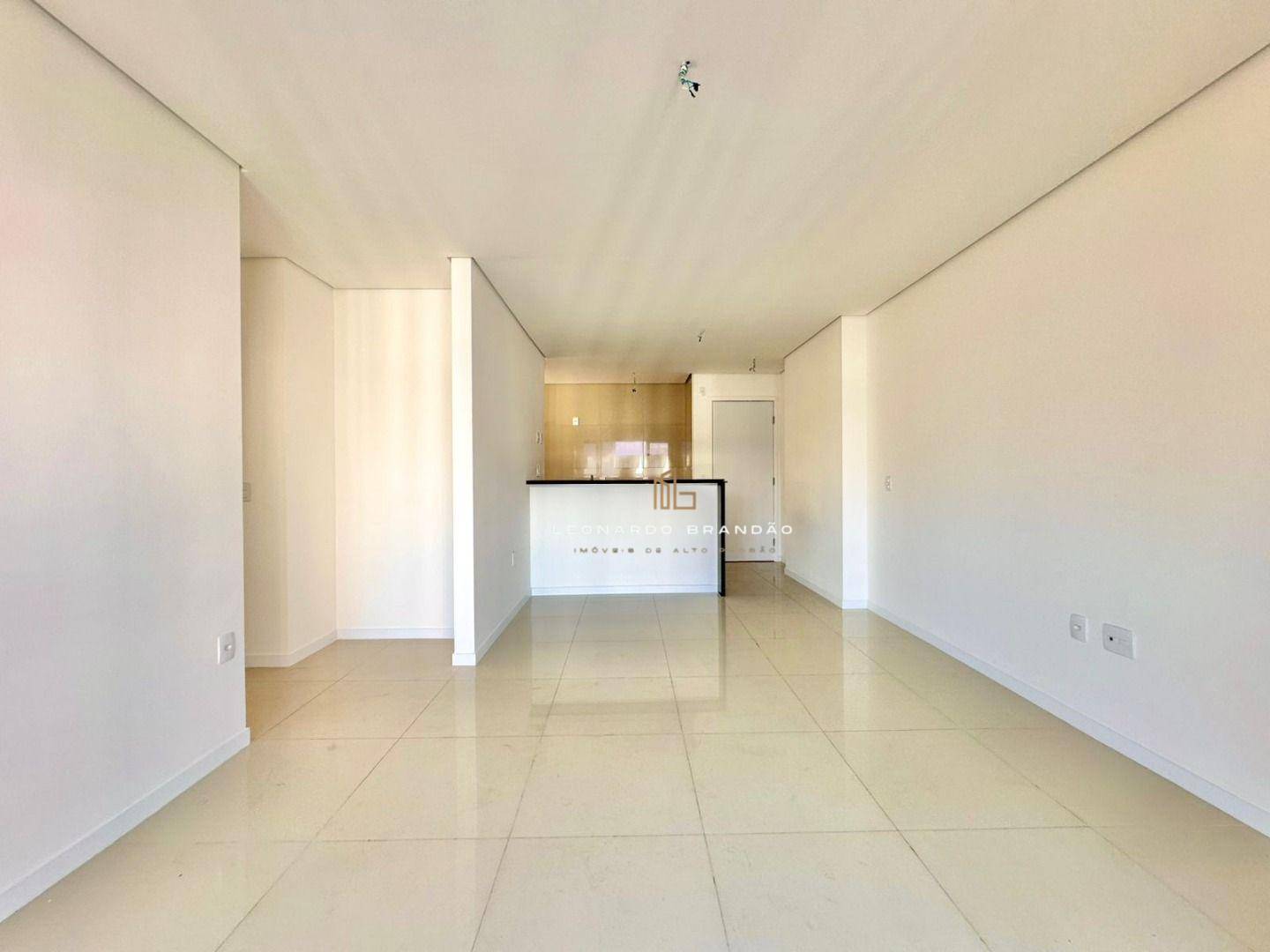 Apartamento à venda com 3 quartos, 81m² - Foto 7
