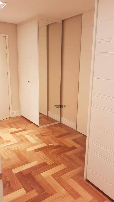 Apartamento à venda com 4 quartos, 204m² - Foto 25