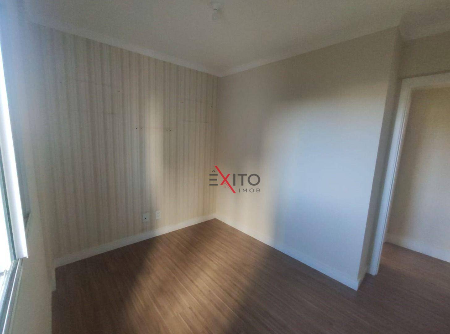 Apartamento à venda com 3 quartos, 75m² - Foto 9