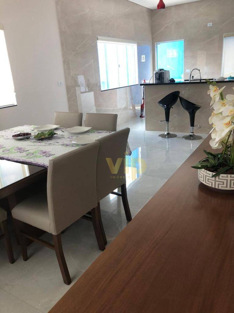 Casa à venda com 3 quartos, 270m² - Foto 4