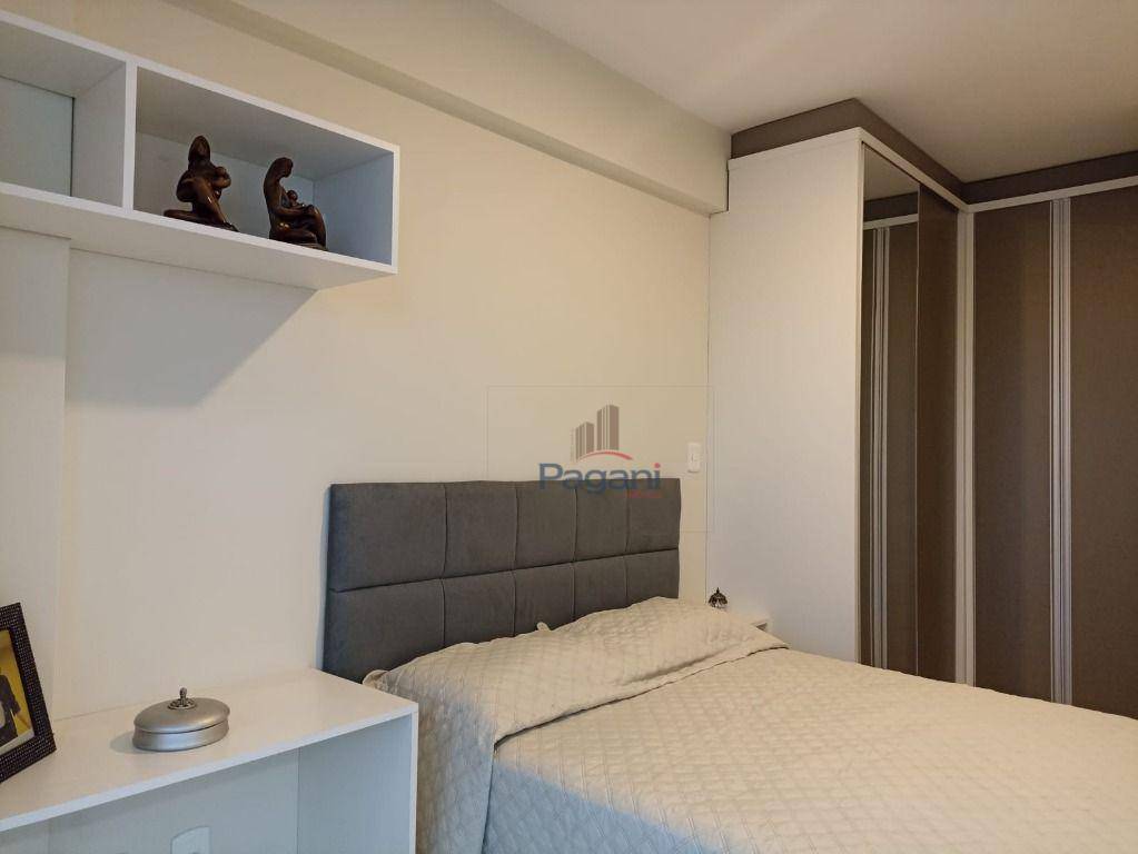 Apartamento para alugar com 3 quartos, 78m² - Foto 13