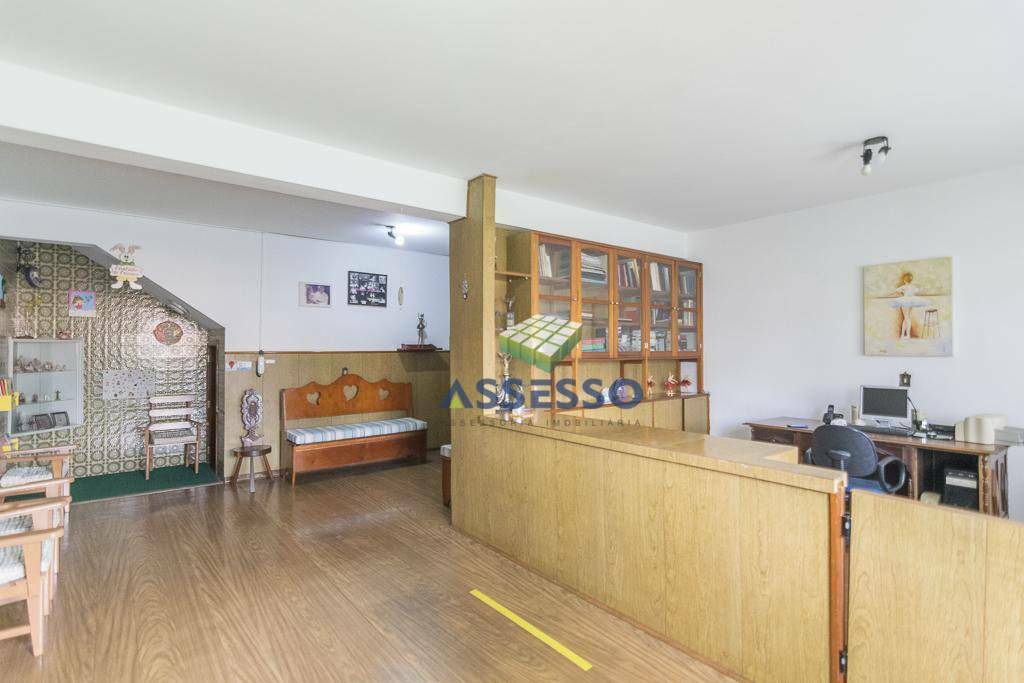 Casa à venda com 1 quarto, 300m² - Foto 1