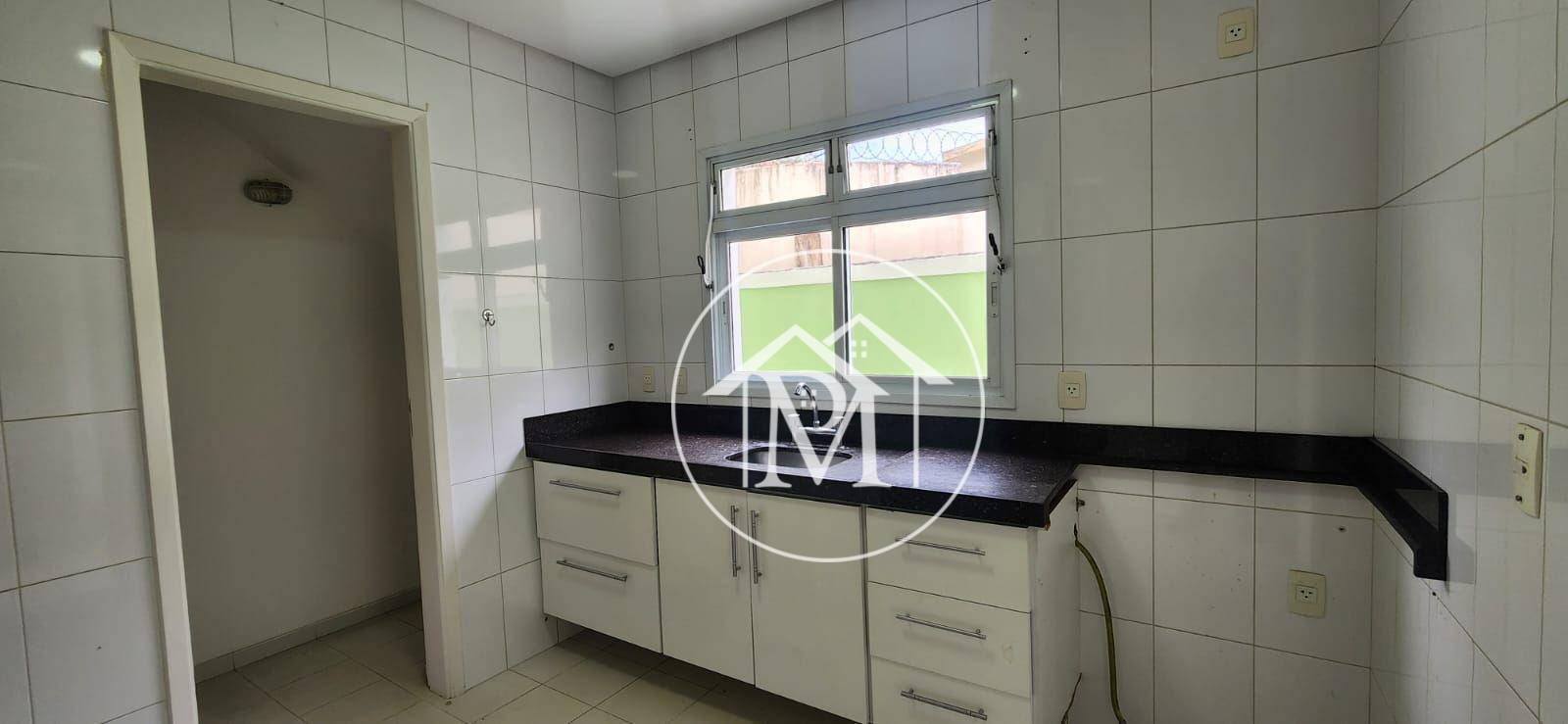 Casa de Condomínio para alugar com 4 quartos, 170m² - Foto 21