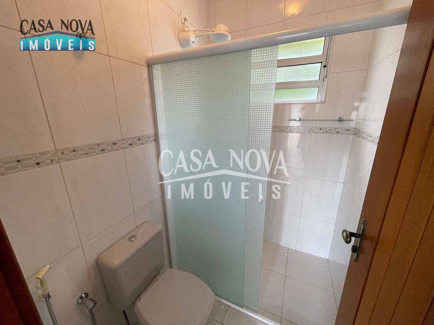 Casa de Condomínio para alugar com 3 quartos, 300m² - Foto 36