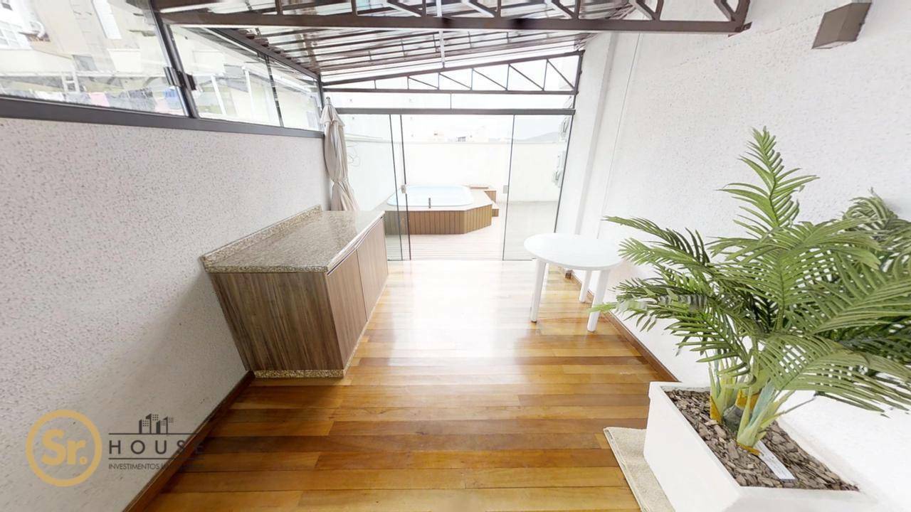 Apartamento à venda com 3 quartos, 143m² - Foto 9