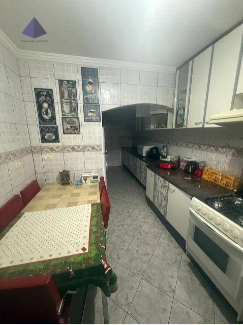 Sobrado, 5 quartos, 250 m² - Foto 4