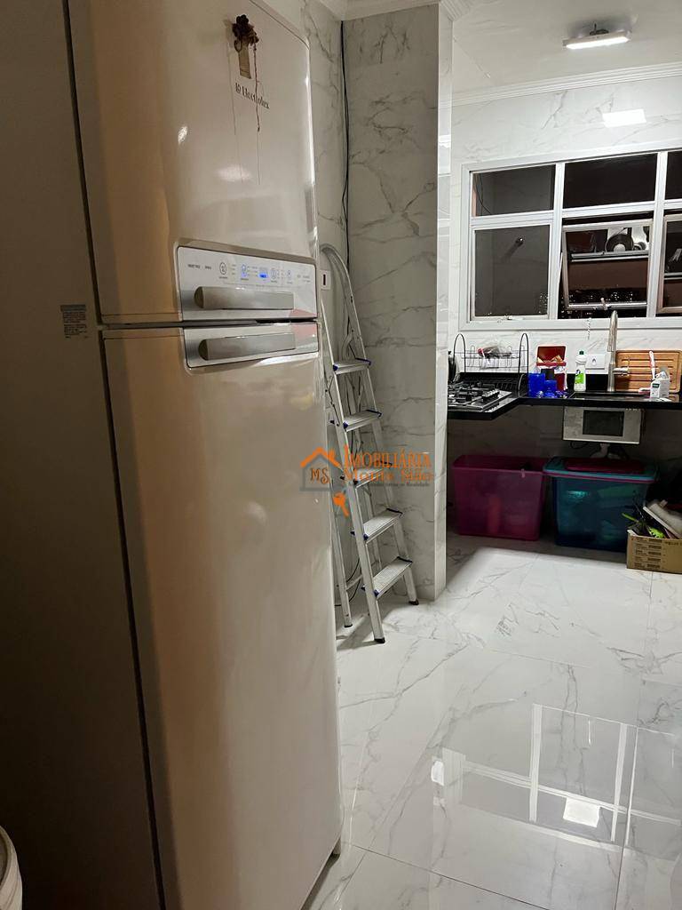 Apartamento à venda com 2 quartos, 160m² - Foto 2