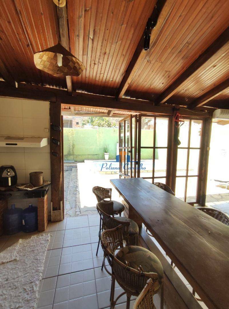 Casa à venda com 3 quartos, 200m² - Foto 51