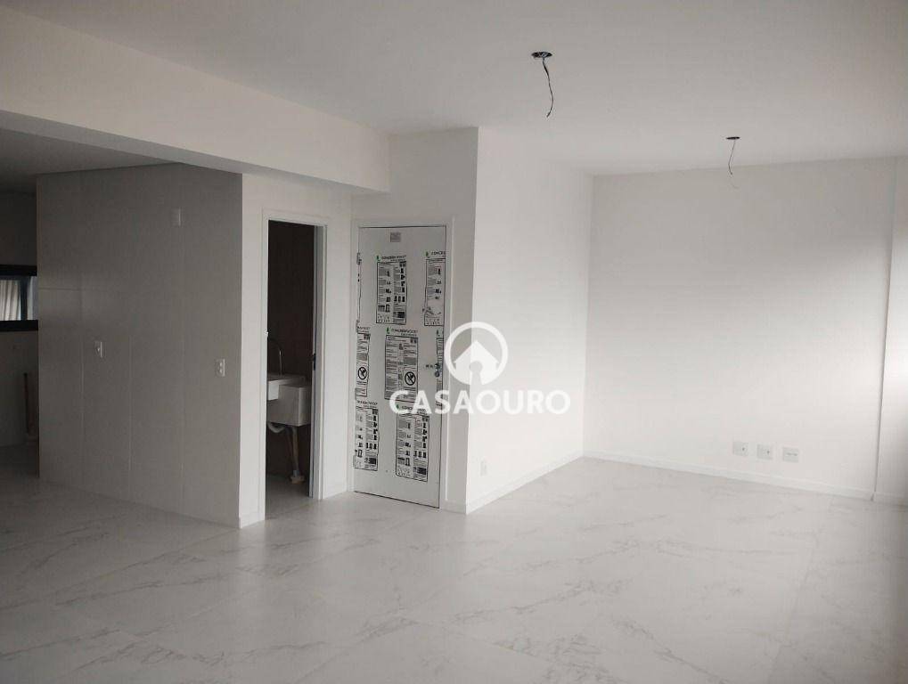 Apartamento à venda com 3 quartos, 77m² - Foto 7