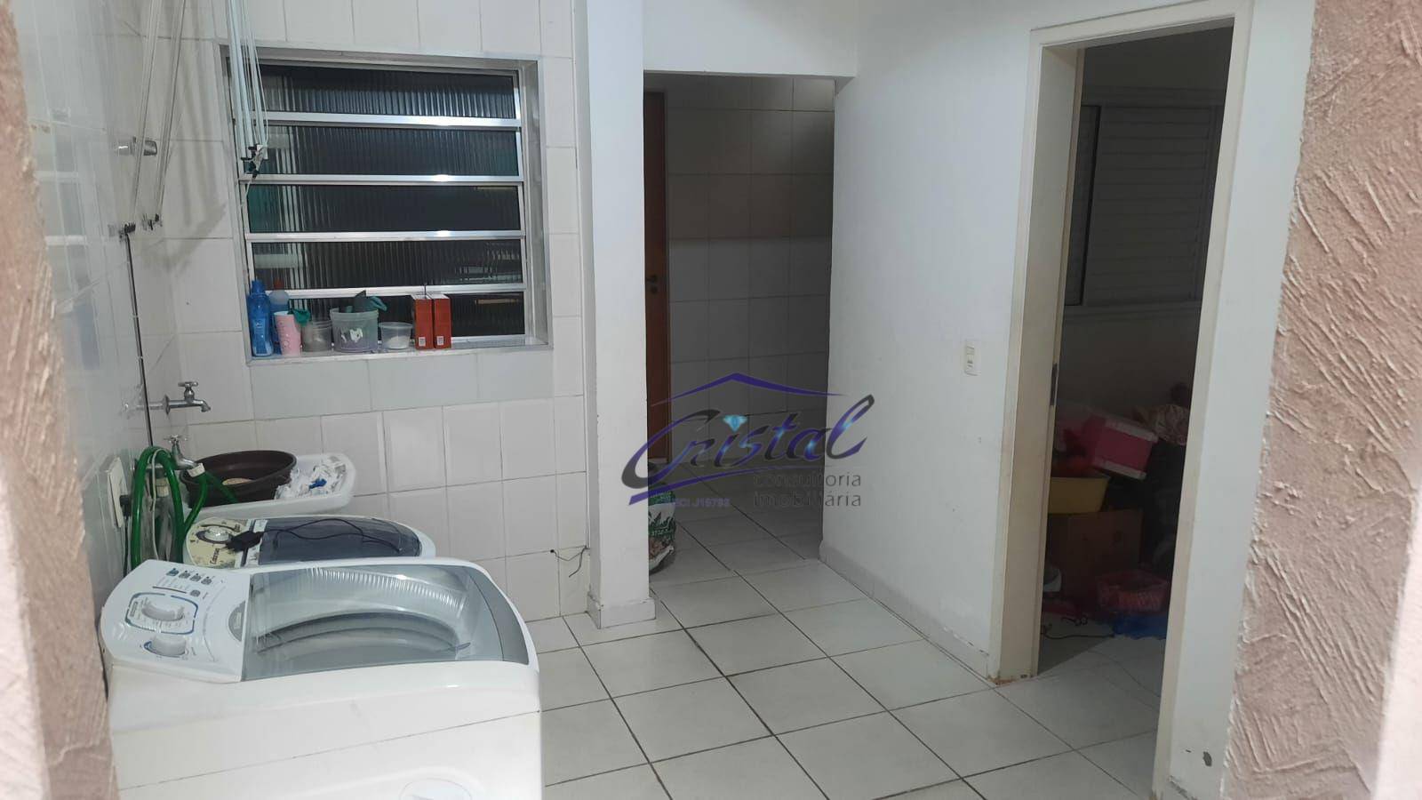 Casa à venda com 3 quartos, 250m² - Foto 9