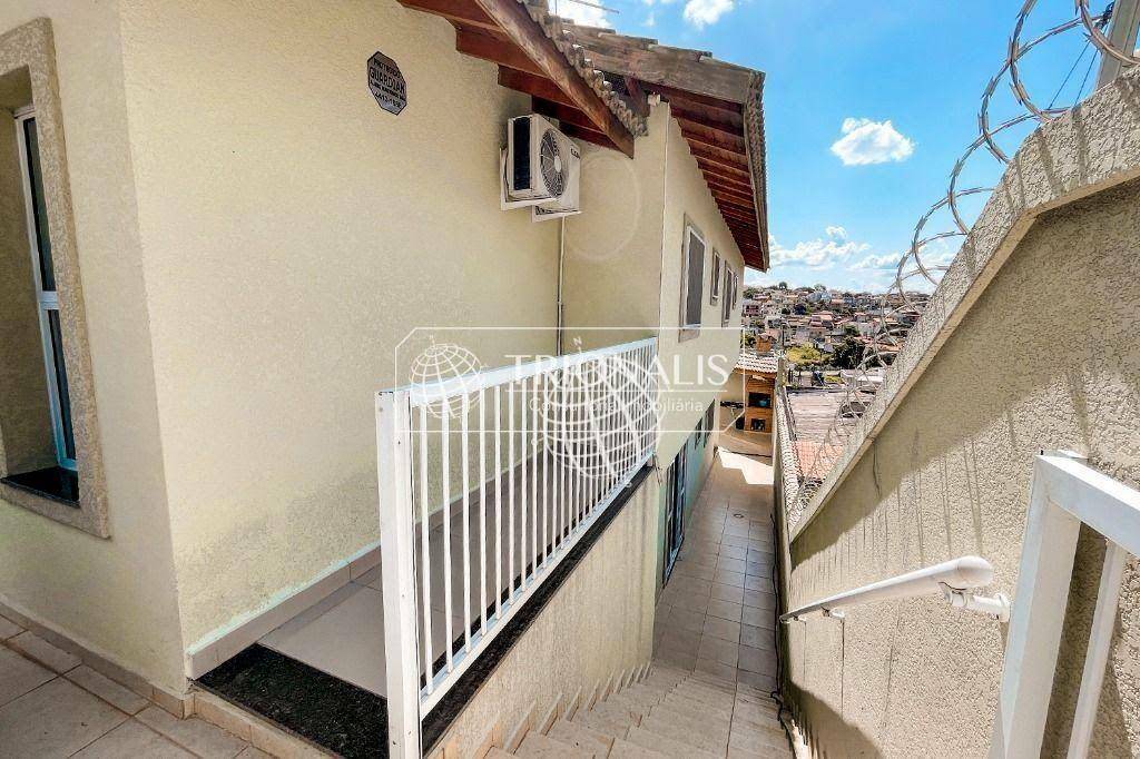 Casa à venda com 3 quartos, 114m² - Foto 25