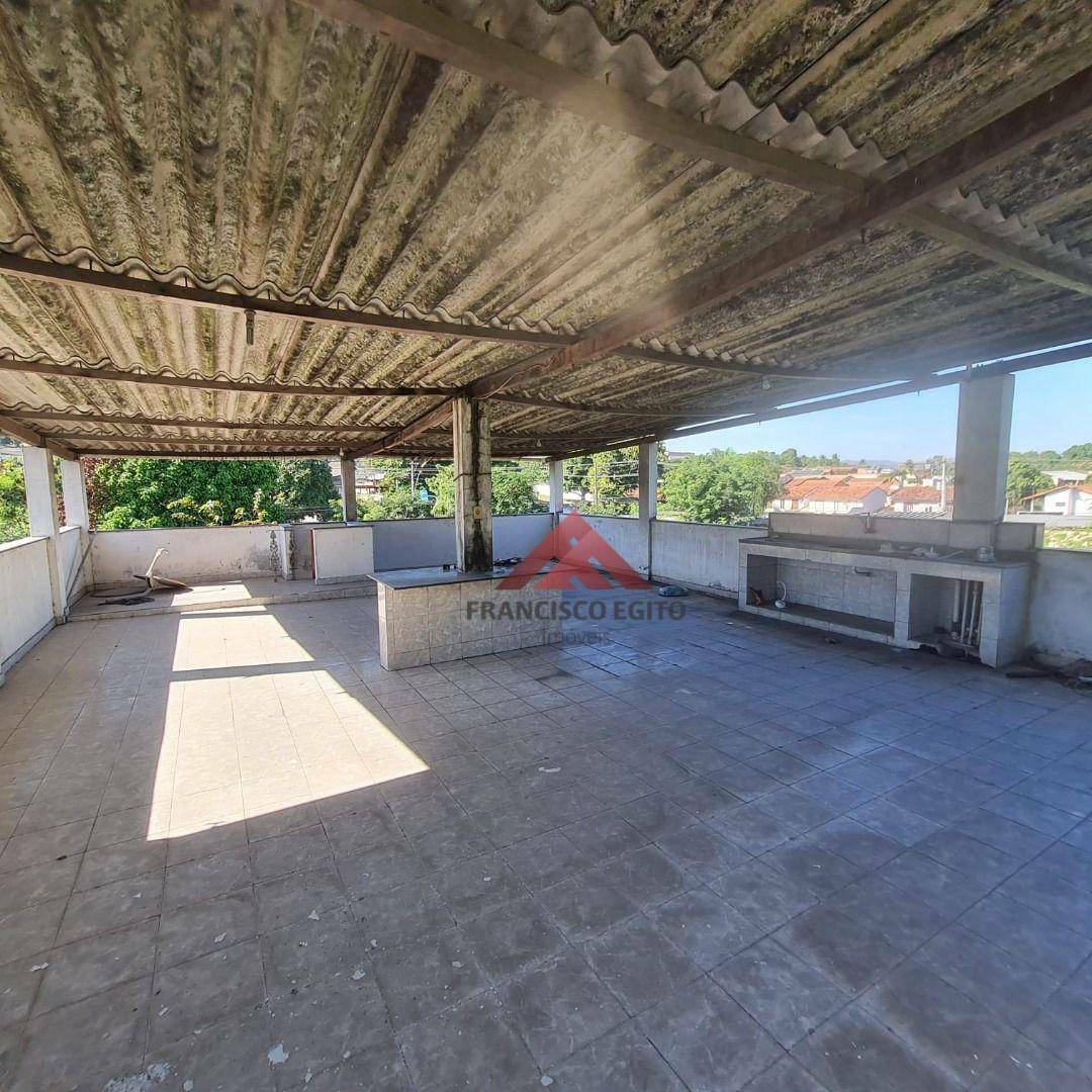 Casa à venda com 5 quartos, 130m² - Foto 13