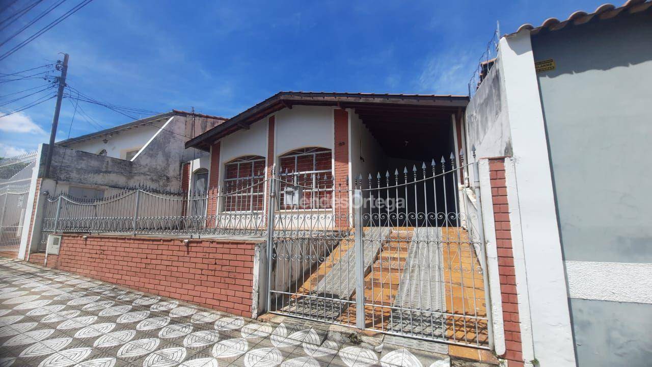 Casa, 3 quartos, 182 m² - Foto 2