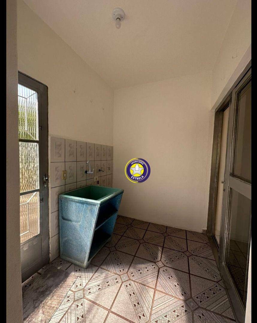 Casa à venda com 2 quartos, 200M2 - Foto 24