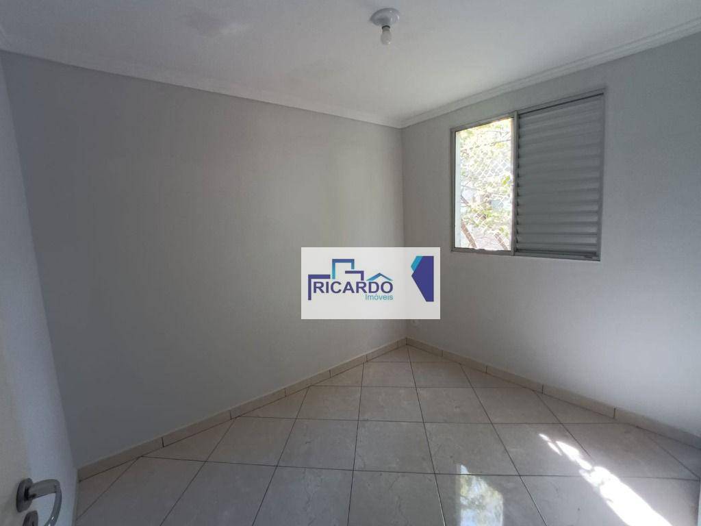 Apartamento à venda com 2 quartos, 48m² - Foto 4