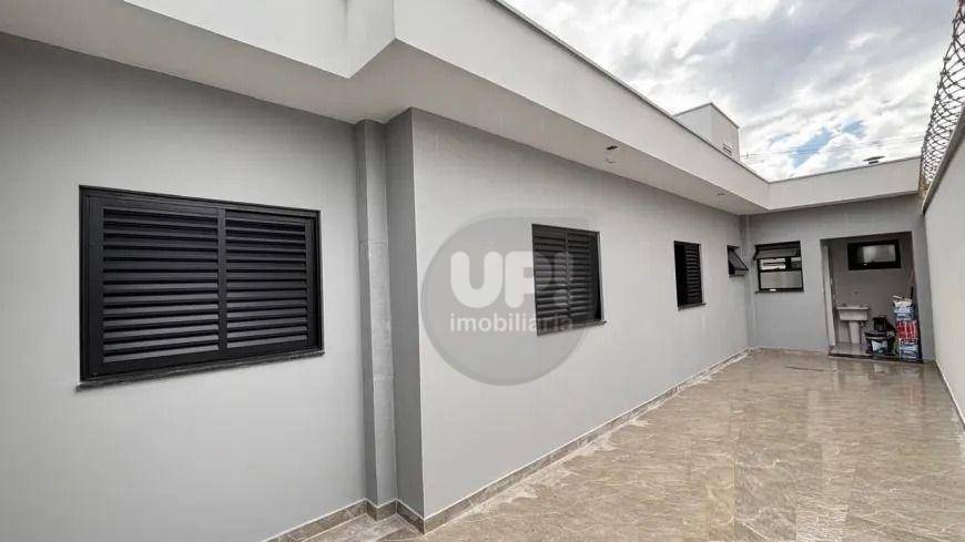 Casa à venda com 3 quartos, 130m² - Foto 16