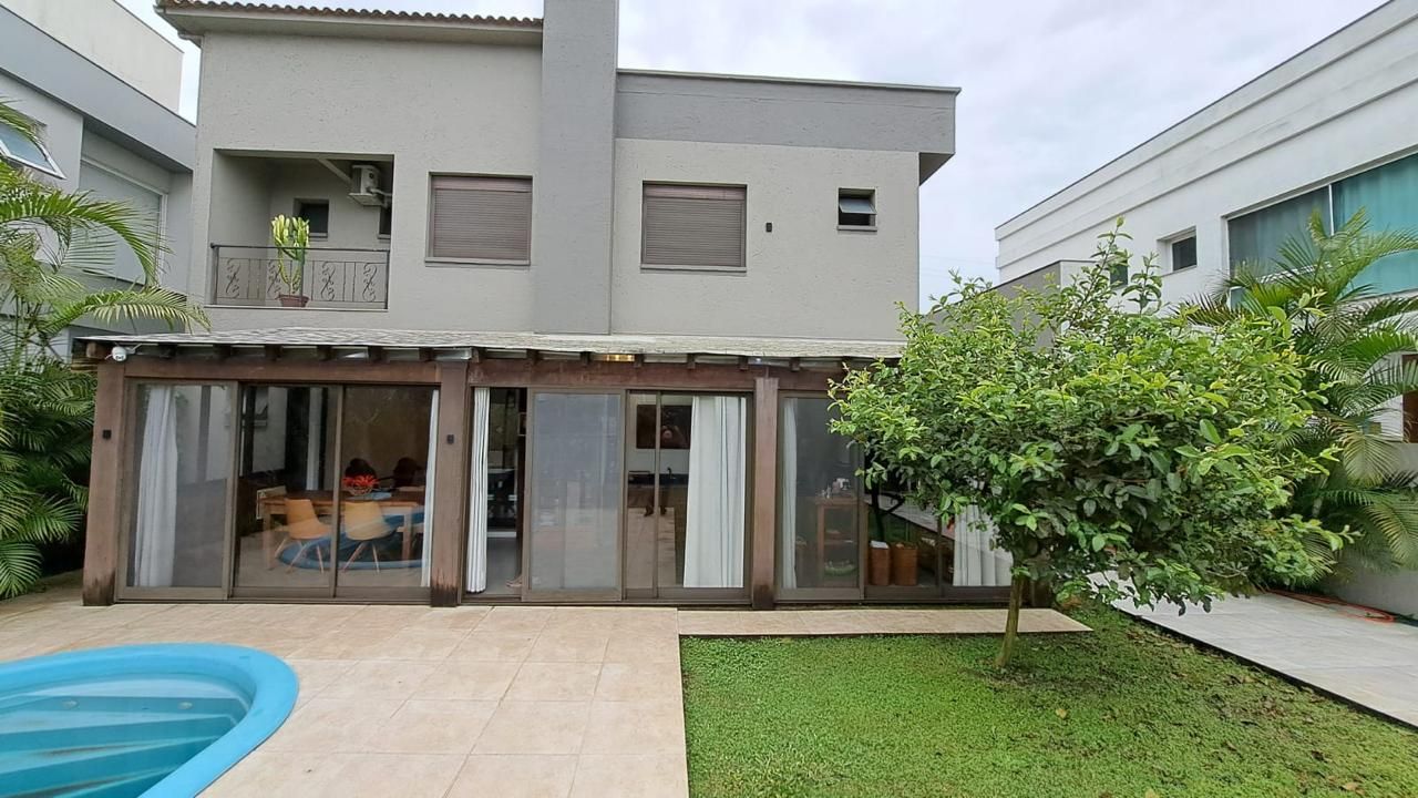 Casa de Condomínio à venda com 4 quartos, 280m² - Foto 28