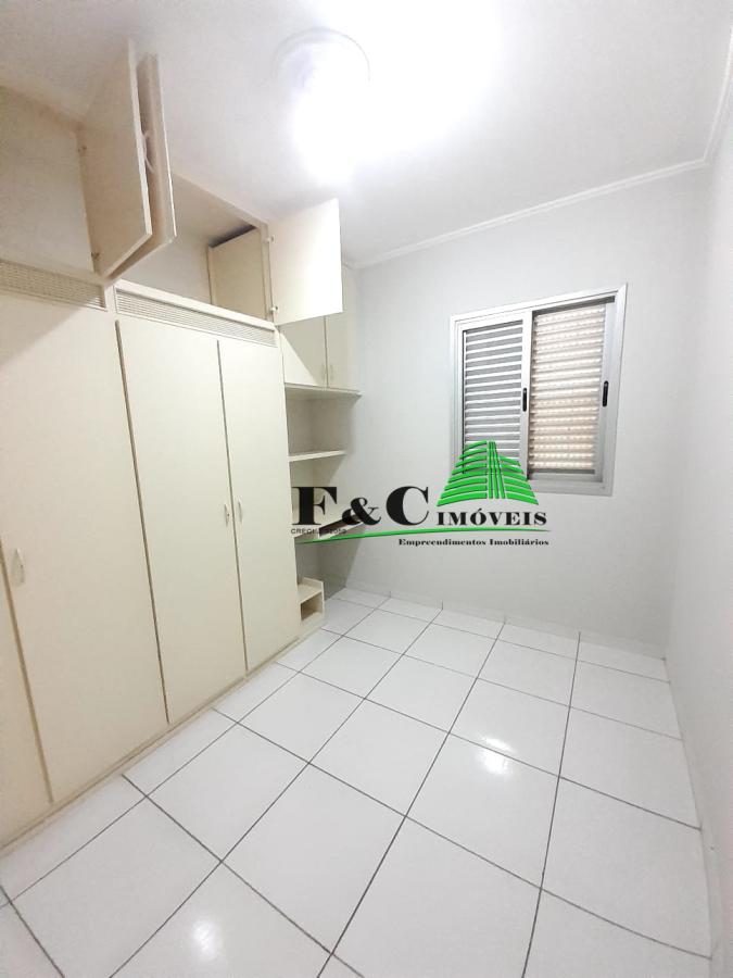 Apartamento à venda com 3 quartos - Foto 3