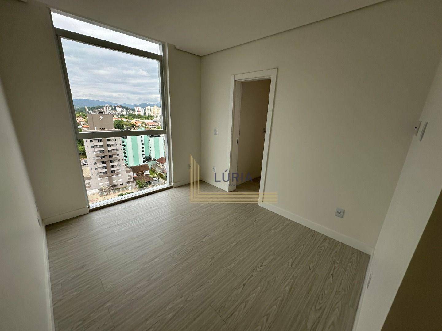 Apartamento à venda com 3 quartos, 151m² - Foto 23