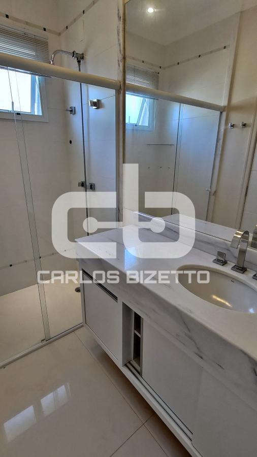 Casa de Condomínio para alugar com 4 quartos, 420m² - Foto 29