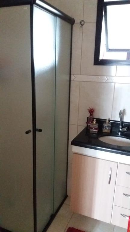 Apartamento à venda com 2 quartos, 72m² - Foto 9