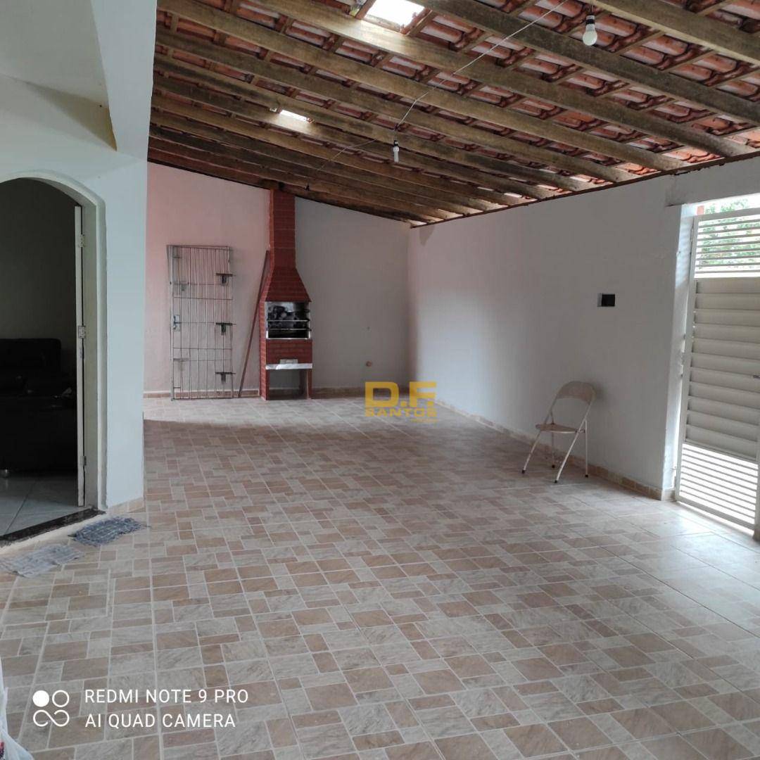 Casa à venda com 2 quartos, 101m² - Foto 4