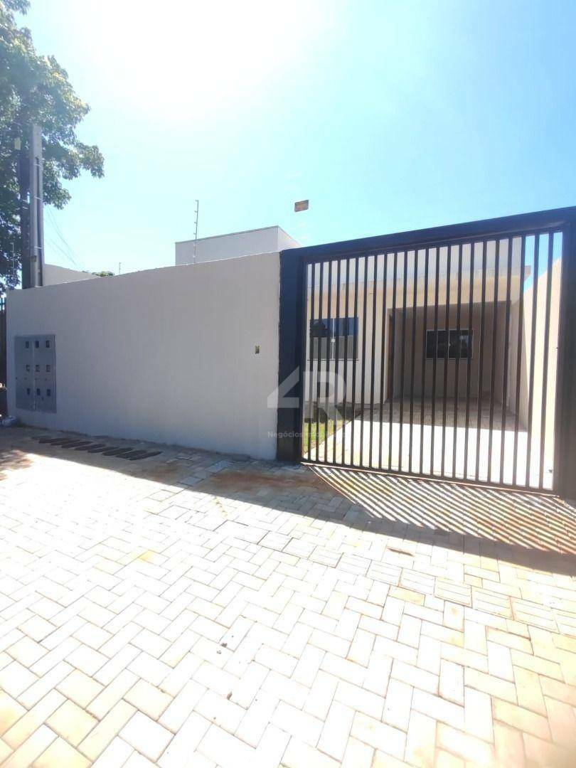 Casa à venda com 2 quartos, 62m² - Foto 2