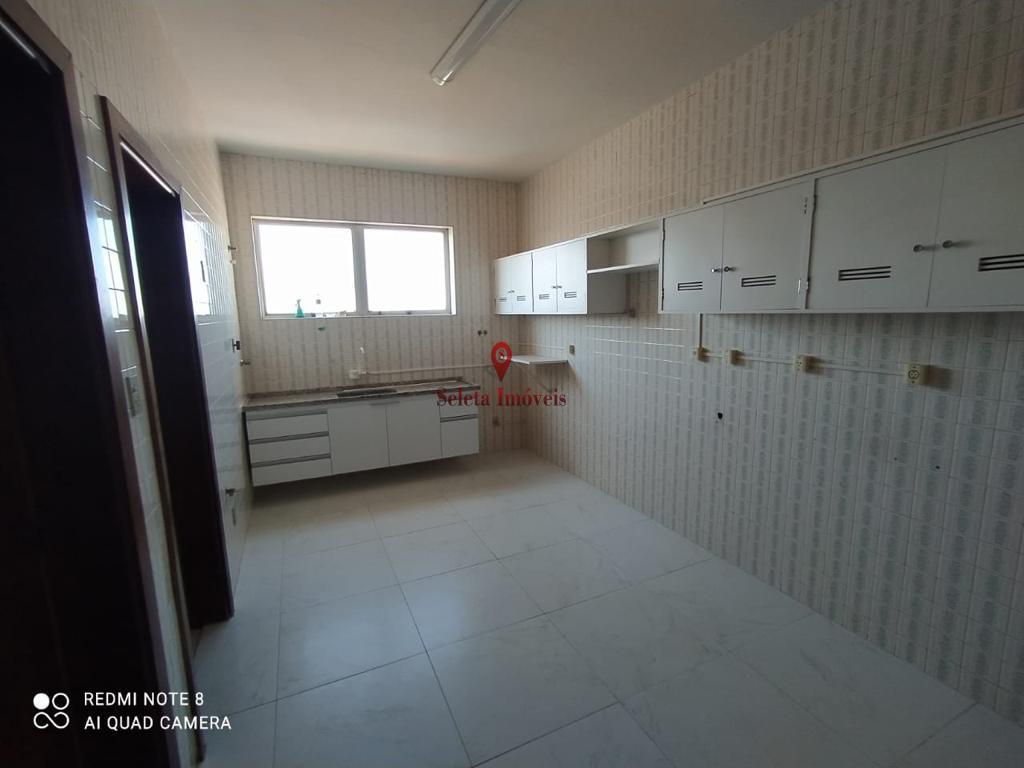 Apartamento à venda com 3 quartos, 210m² - Foto 5