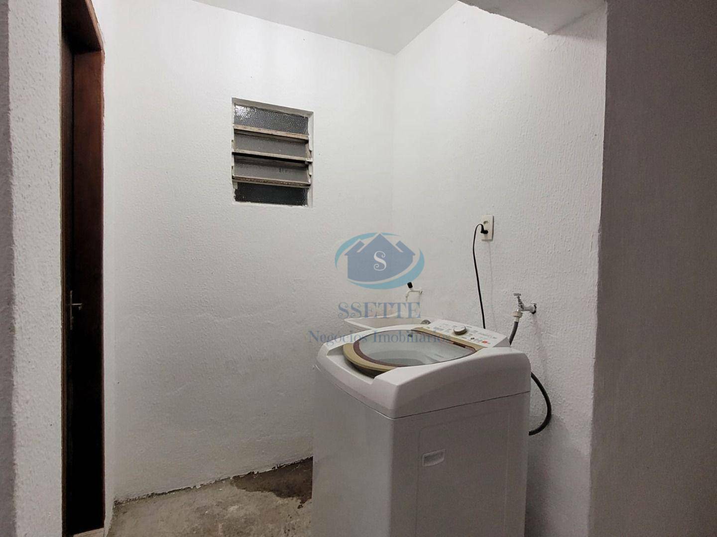 Sobrado à venda com 3 quartos, 211m² - Foto 2