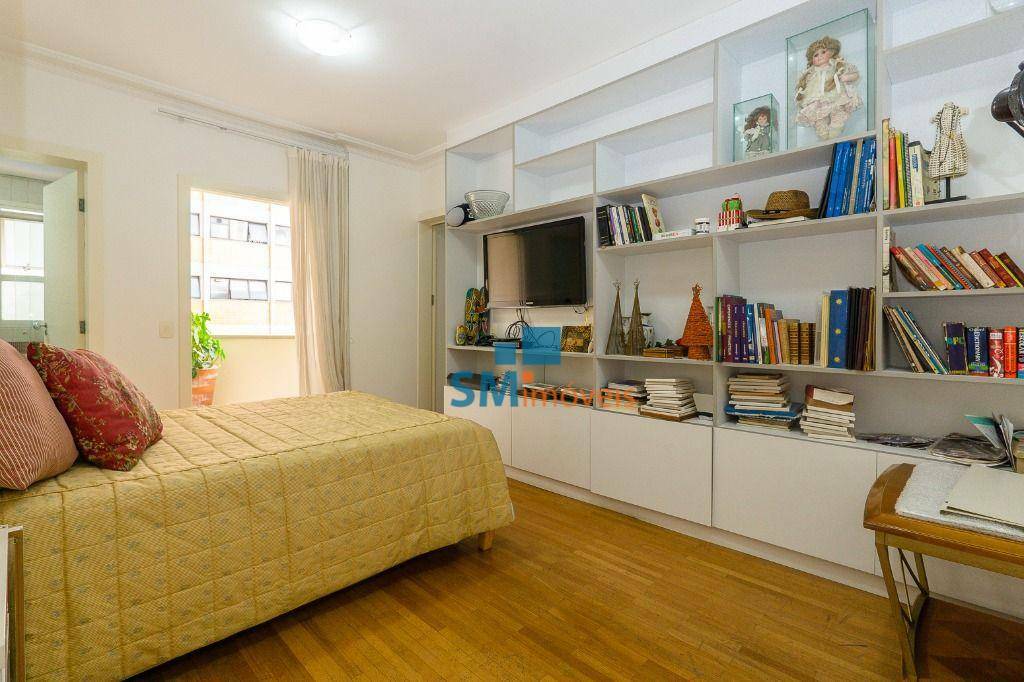 Apartamento à venda com 3 quartos, 209m² - Foto 14