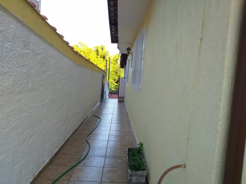 Casa à venda com 4 quartos, 120m² - Foto 5