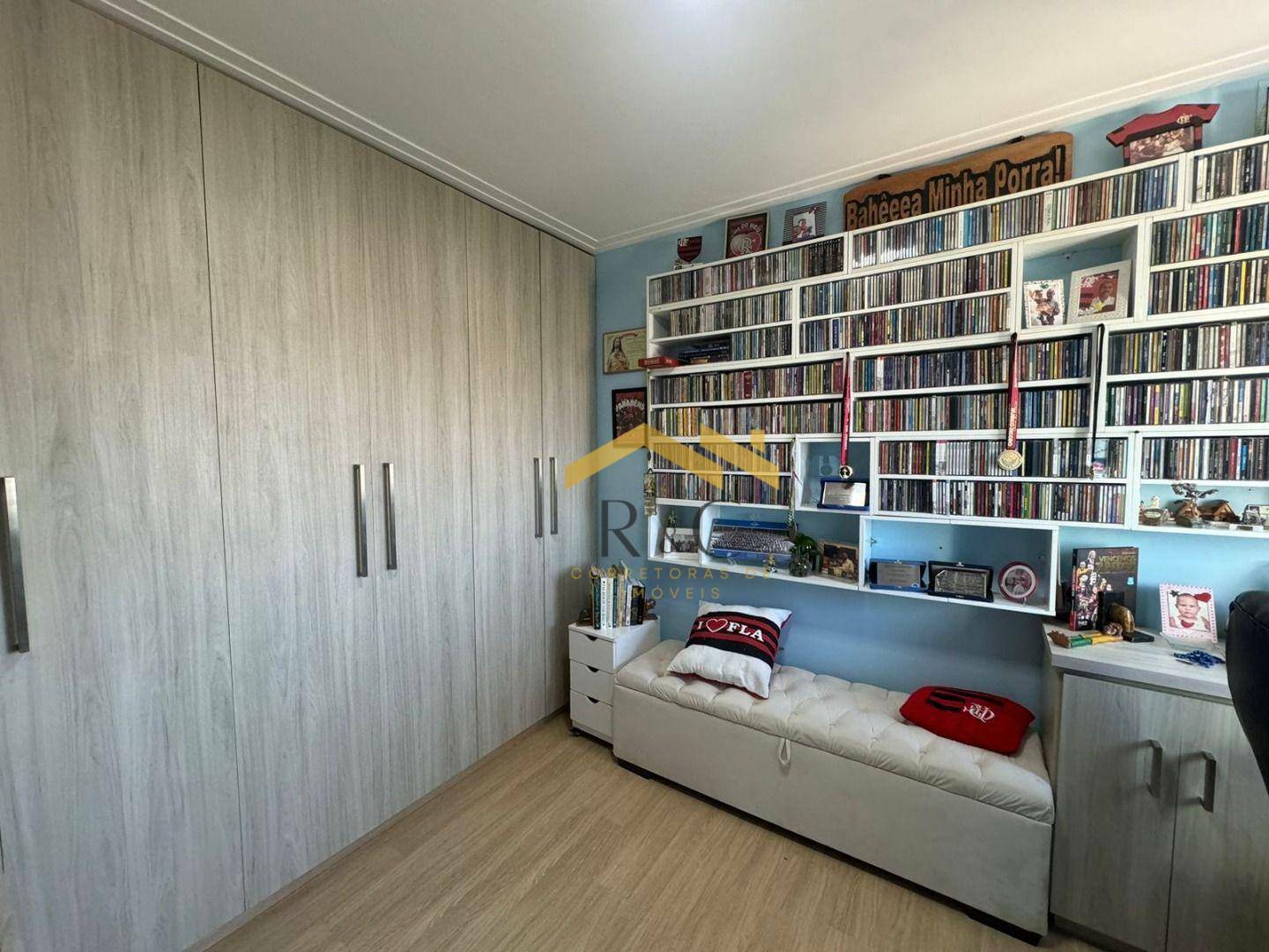 Apartamento à venda com 3 quartos, 135m² - Foto 10