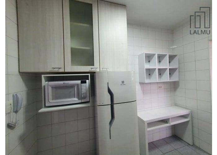 Apartamento para alugar com 1 quarto, 55m² - Foto 13