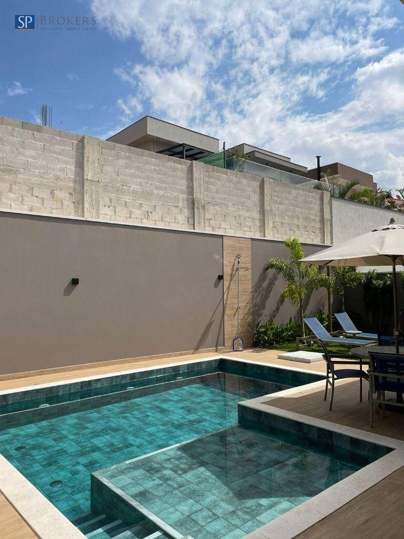 Casa de Condomínio à venda com 3 quartos, 262m² - Foto 1